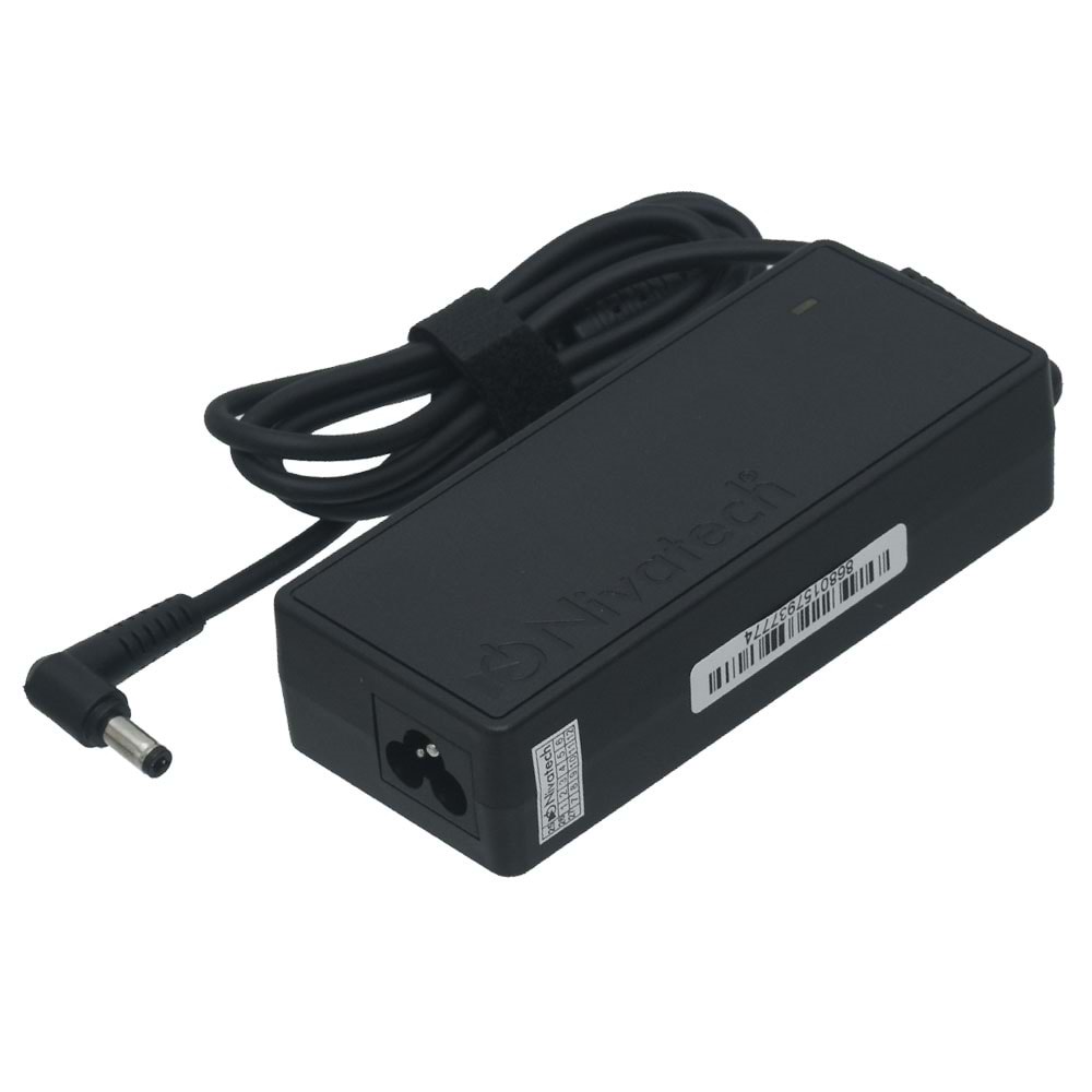 NİVATECH 12V 5A 5,5X2,5 mm Jaklı Plastik Kasa Adaptör A-1250